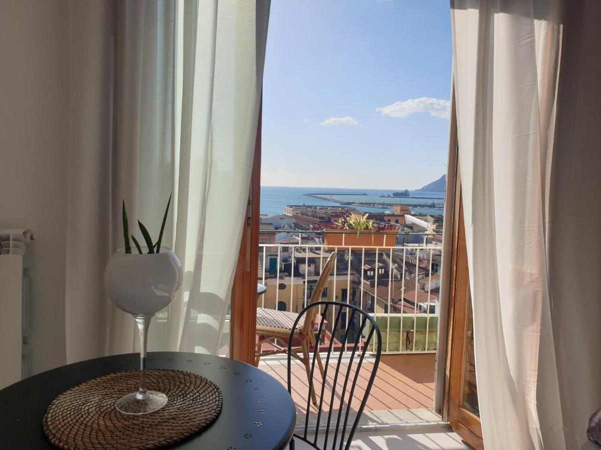 Oasi Al Centro Con Parcheggio Bed & Breakfast Salerno Ngoại thất bức ảnh