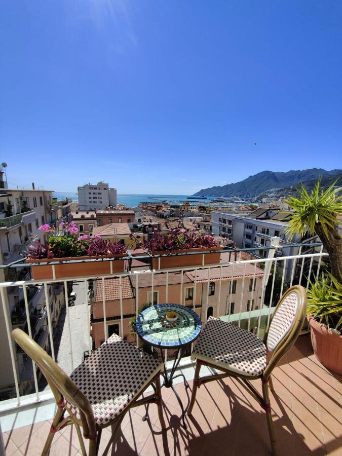 Oasi Al Centro Con Parcheggio Bed & Breakfast Salerno Ngoại thất bức ảnh